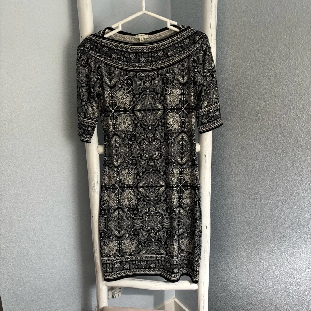 Max Studio NWOT Black & White Intricate Tile Print Mini Dress Size XS